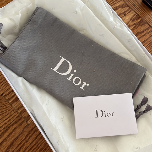 Dior Canvas Sneaker - Picture 5 of 6